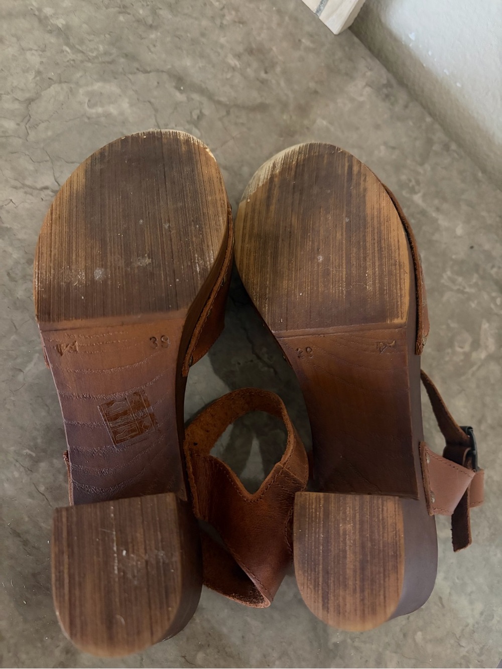 Handmade in Italy Vintage Inspired Swedish Leather Mule Clogs with Buckle - Picture 5 of 5